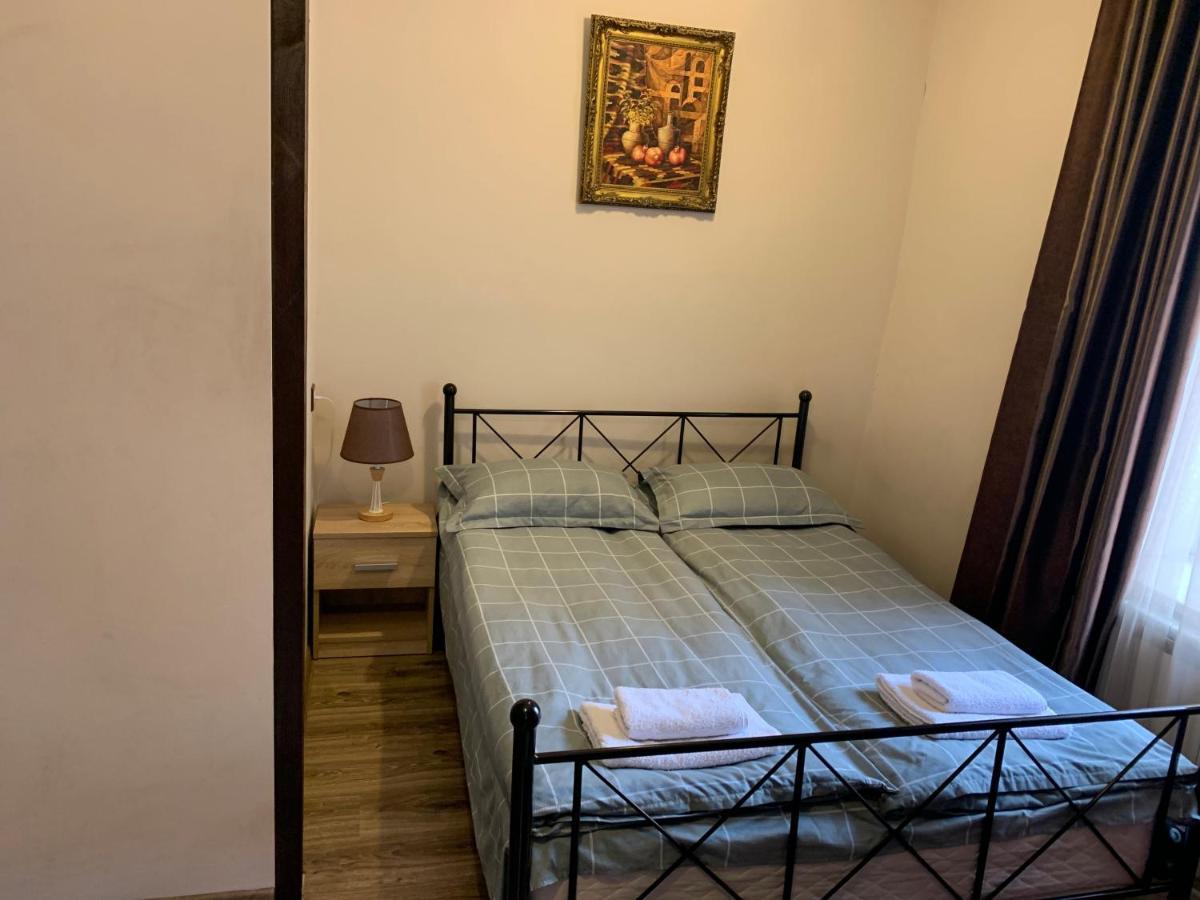 Shara Talyan Guest House & Tours Yerevan Exterior photo