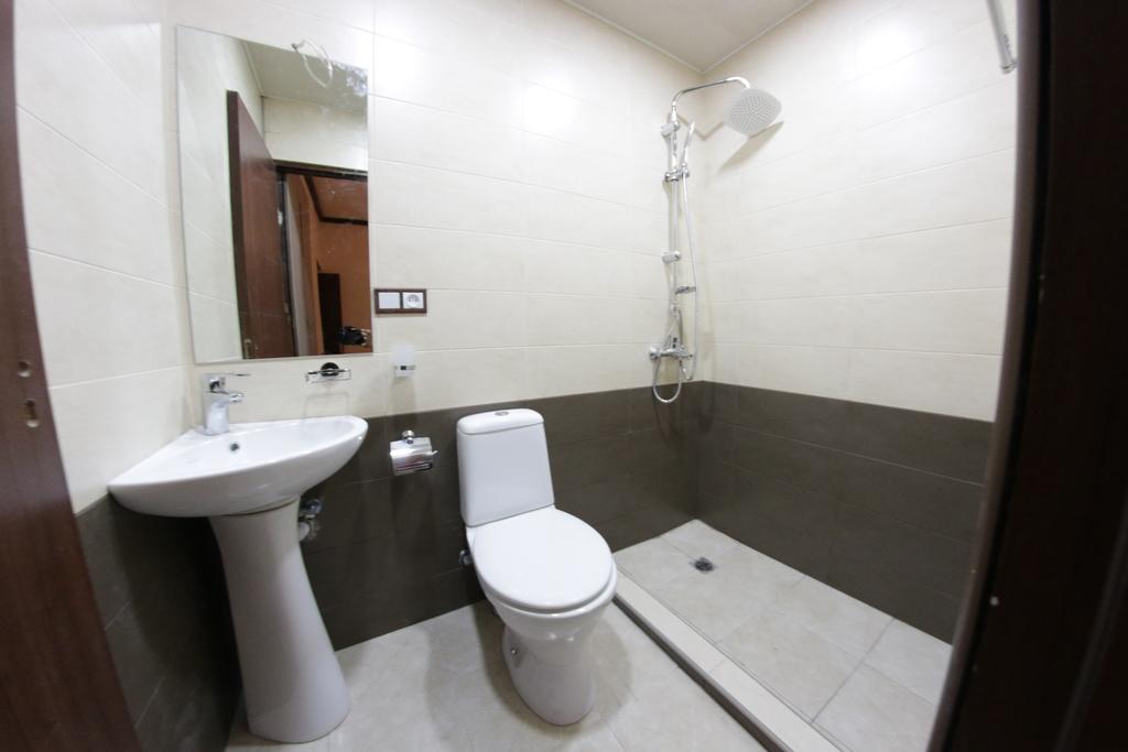 Shara Talyan Guest House & Tours Yerevan Room photo
